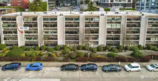 Seattle, WA 98102,150 Melrose AVE E #302