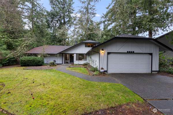 5808 Woodlake DR W, University Place, WA 98467