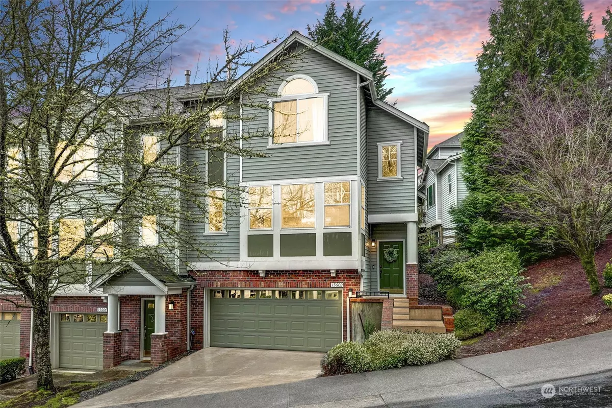 Woodinville, WA 98072,15602 133rd PL NE #15A