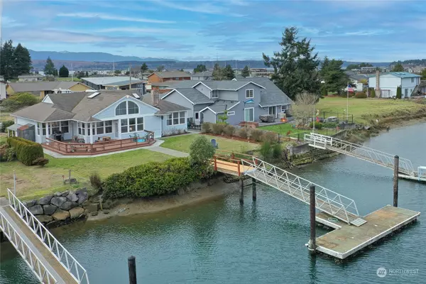 37656 Teel LN NE, Hansville, WA 98340