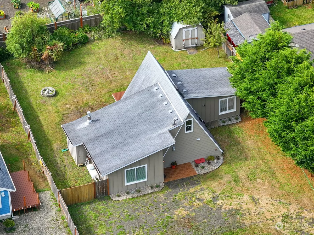 Ocean Shores, WA 98569,252 Queets ST SW