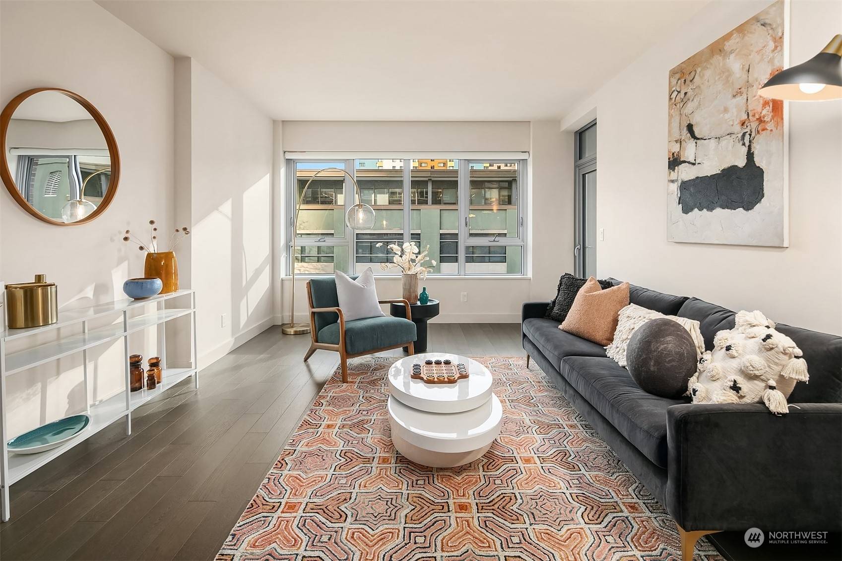 583 Battery ST #310, Seattle, WA 98121