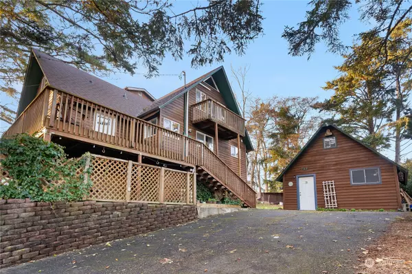 712 W Chehalis ST, Westport, WA 98595
