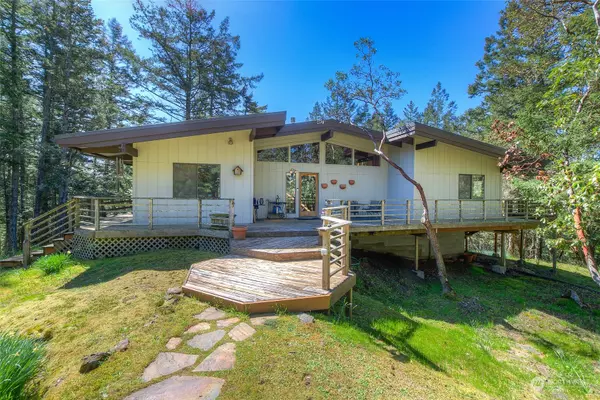 Orcas Island, WA 98245,153 Exton RD