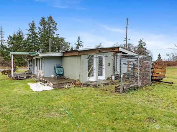 Greenbank, WA 98253,916 Cuthbert DR