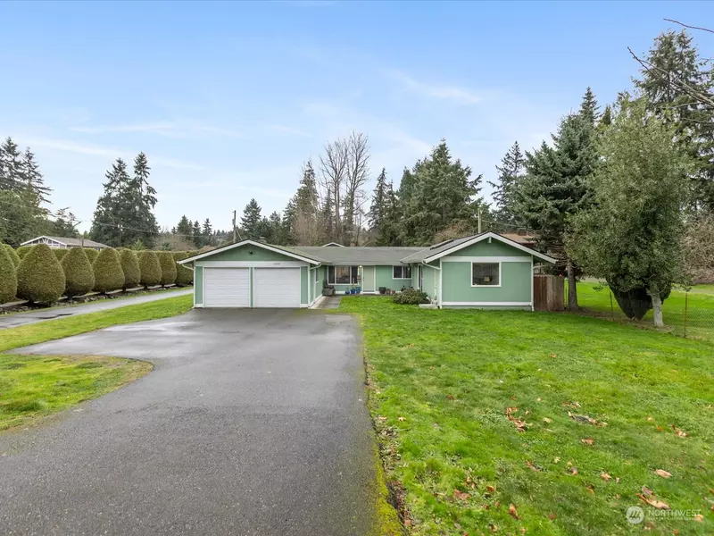 19723 61st PL NE, Kenmore, WA 98028