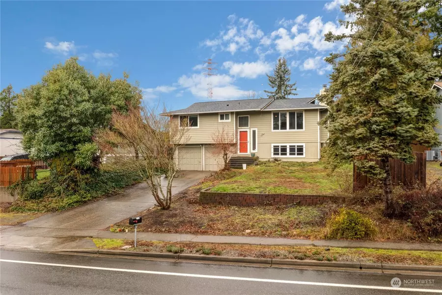 2526 N Narrows DR, Tacoma, WA 98406