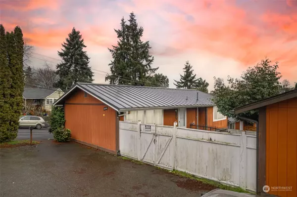 1349 Whitney AVE #A&B, Bremerton, WA 98312