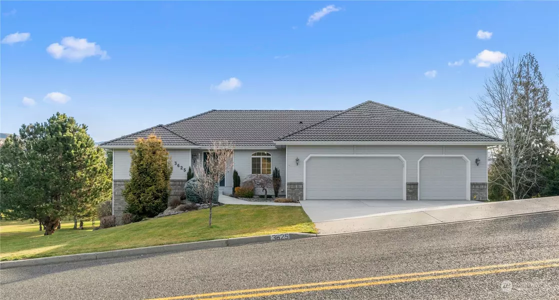 3625 Westridge PL, Wenatchee, WA 98801