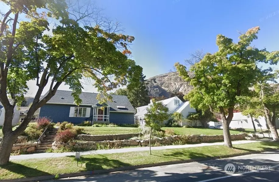 308 Columbia AVE, Coulee Dam, WA 99116