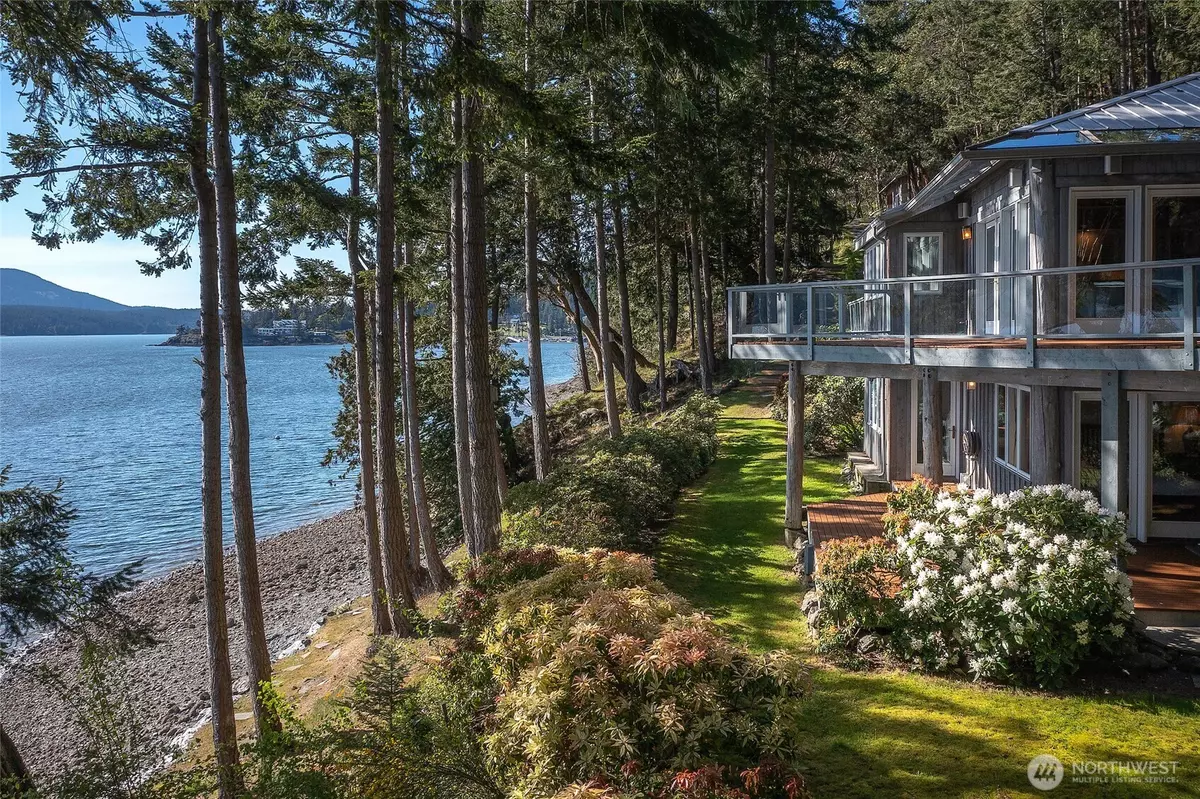Orcas Island, WA 98245,1424 Palisades DR