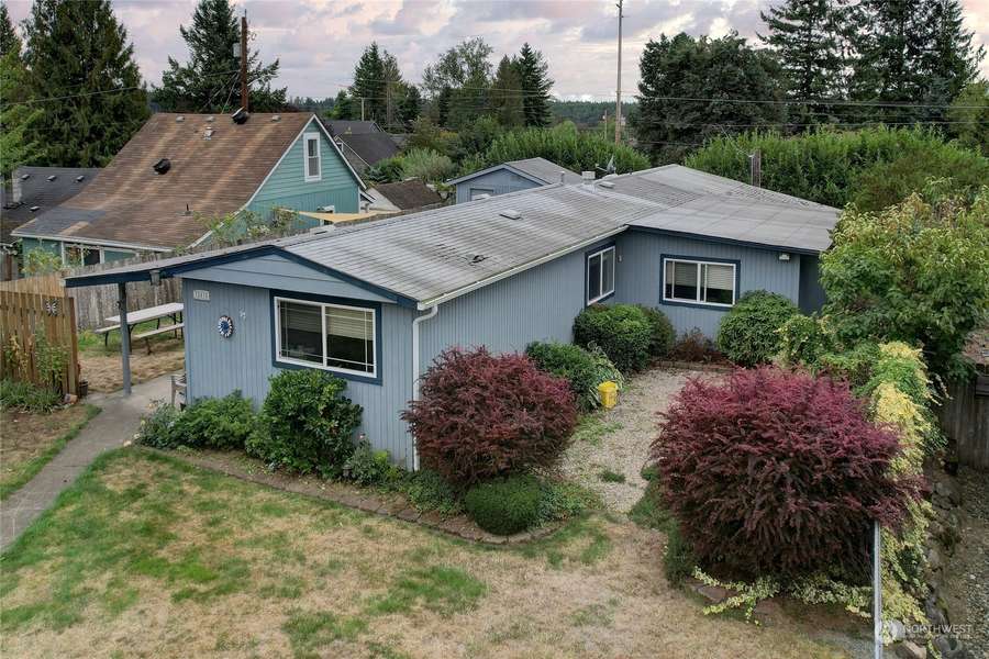 32415 5th Ave, Black Diamond, WA 98010