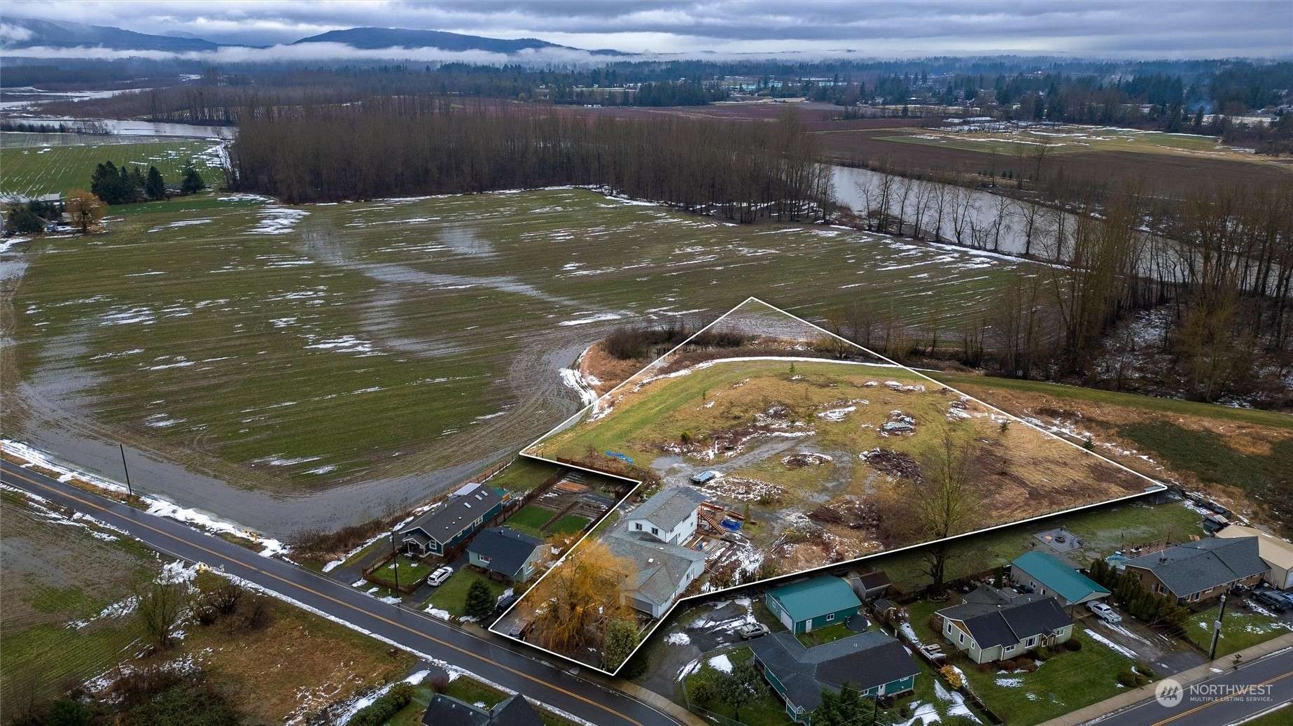 102 Emerson RD, Everson, WA 98247