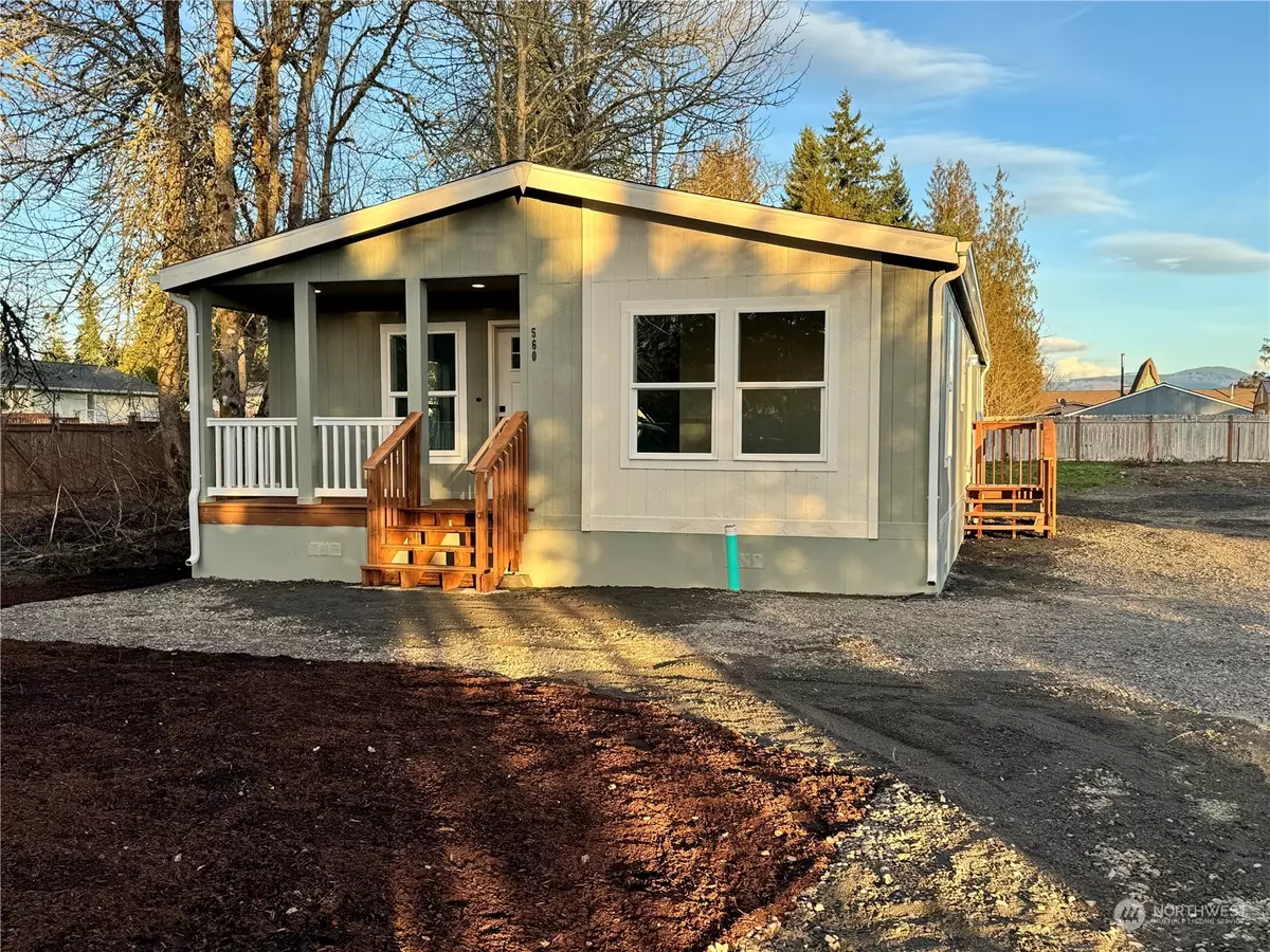 Silverlake, WA 98645,560 Hall RD