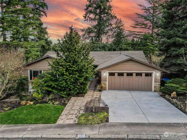 956 178th AVE NE, Bellevue, WA 98008