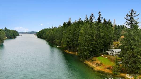 2419 Rocky Point RD NW, Bremerton, WA 98312