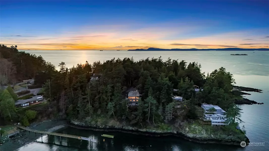 13887 Polaris Point LN, Anacortes, WA 98221
