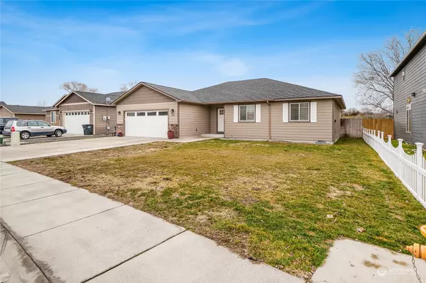 Moses Lake, WA 98837,3521 W Glenmoor DR