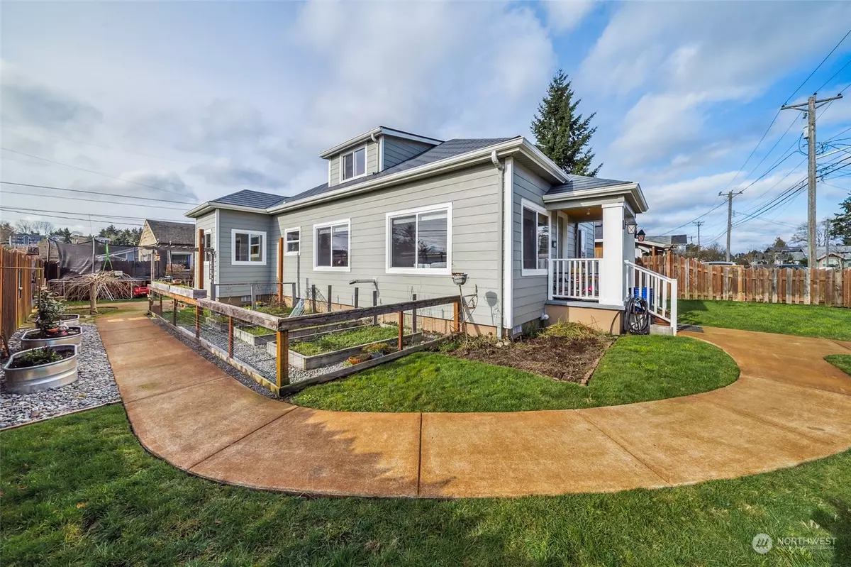 Tacoma, WA 98409,3522 S Madison ST