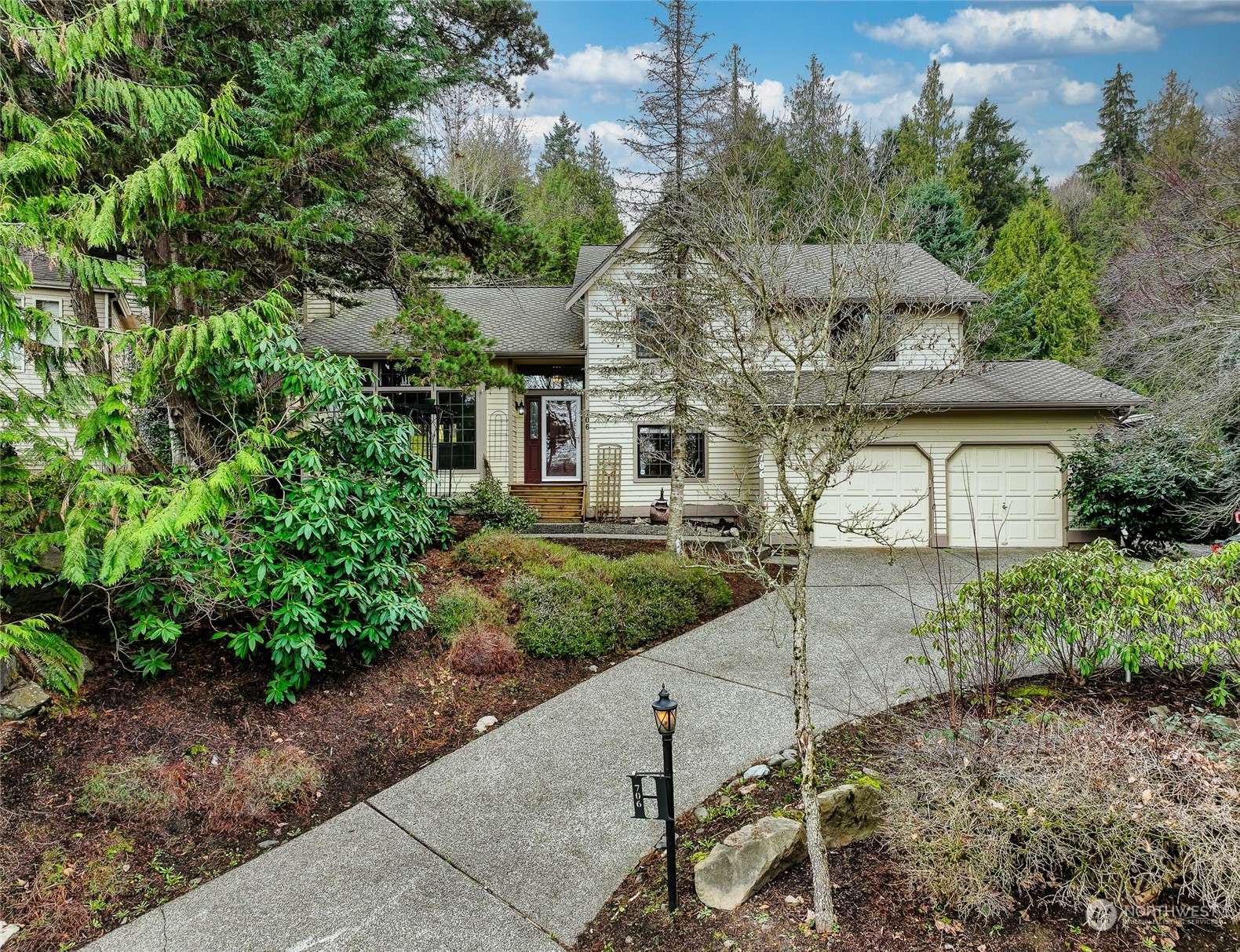 706 S Davies RD, Lake Stevens, WA 98258