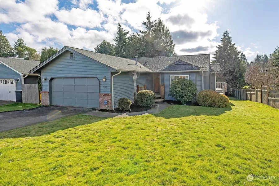 7306 E Collins RD, Port Orchard, WA 98366