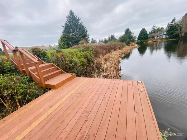 Ocean Shores, WA 98569,735 Swan CT SE