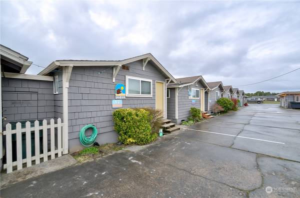 105 Ocean Beach BLVD S #7, Long Beach, WA 98631