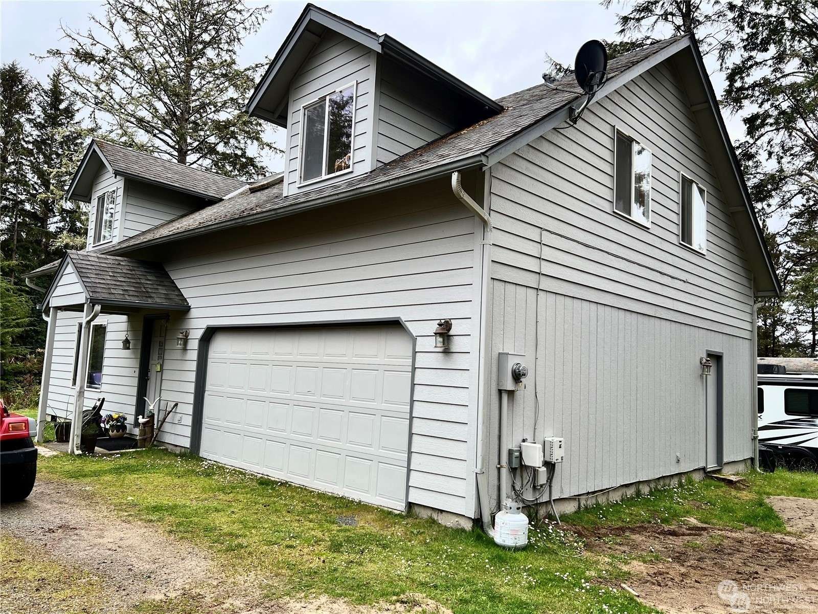 2015 201st ST, Ocean Park, WA 98640