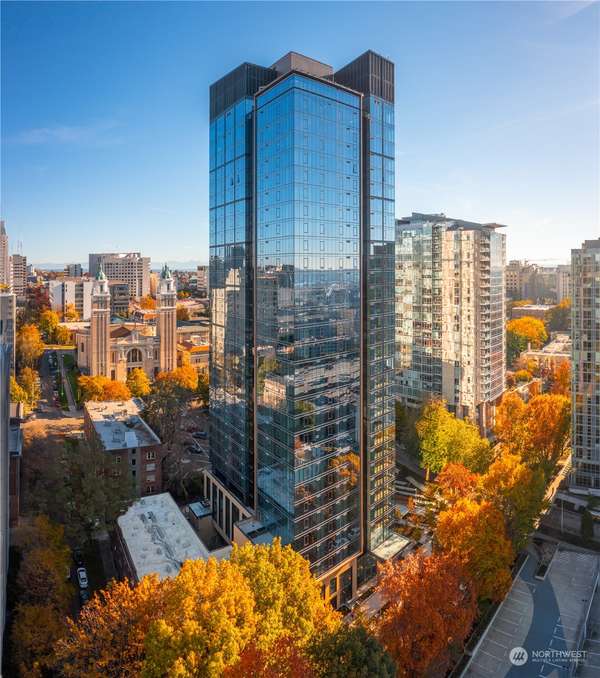 800 Columbia ST #1003, Seattle, WA 98104