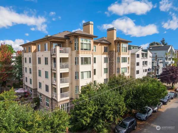 1762 NW 57th ST #403, Seattle, WA 98107