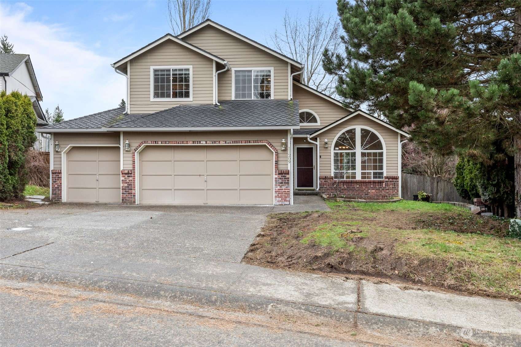 11209 SE 179th ST, Renton, WA 98055