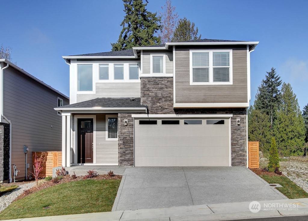 8431 32nd PL NE #8, Marysville, WA 98270