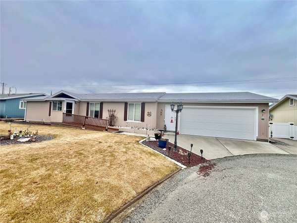 7 Laguna Place W, Omak, WA 98841