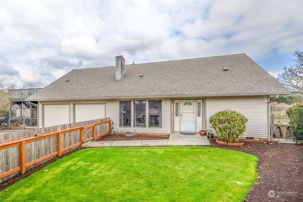 10 Lee PL, Longview, WA 98632