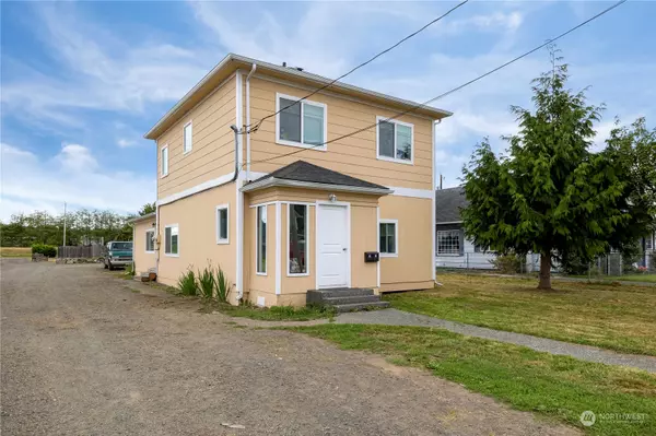 2528 Pacific AVE, Hoquiam, WA 98550