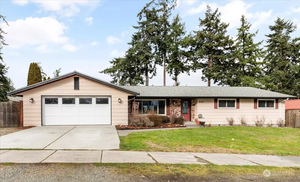 940 SW 2ND AVE, Oak Harbor, WA 98277