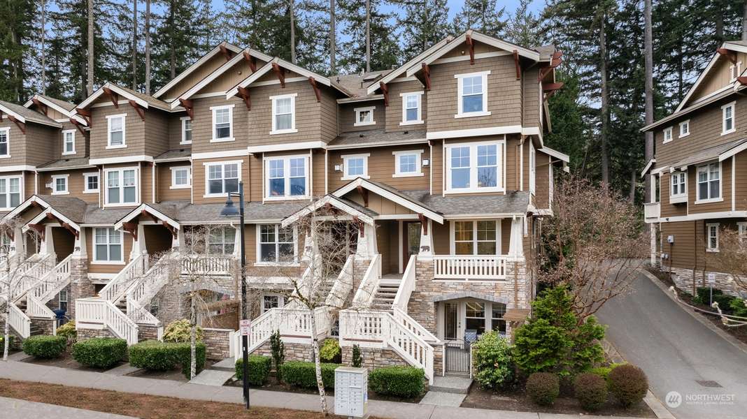 91 Shy Bear WAY NW, Issaquah, WA 98027