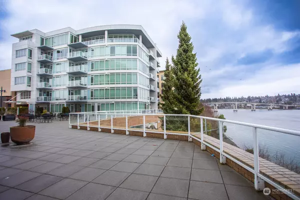 Experience Waterfront Living at its Finest in Bremerton,Leon Harper