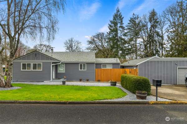 585 SW 16th ST, Chehalis, WA 98532