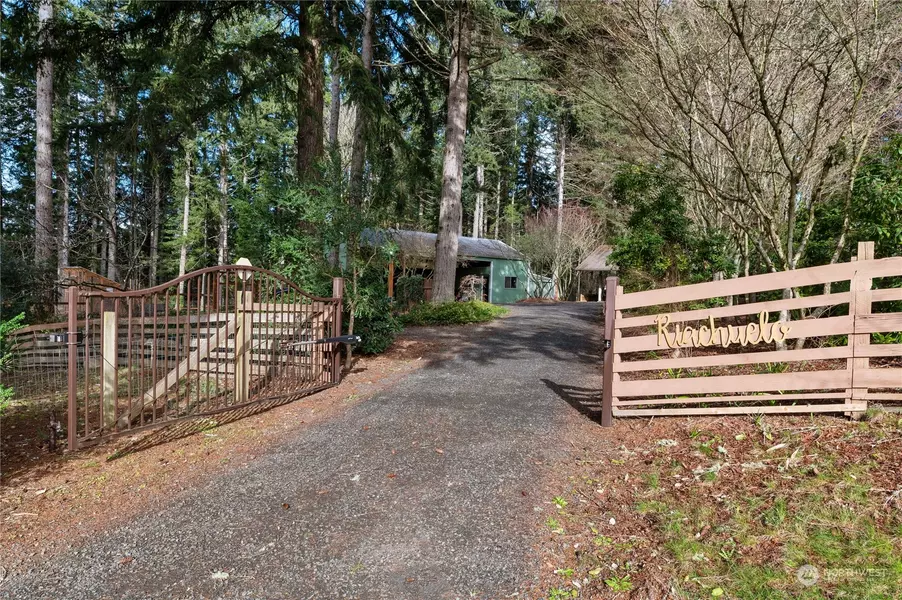 1600 NE Paulson RD, Poulsbo, WA 98370