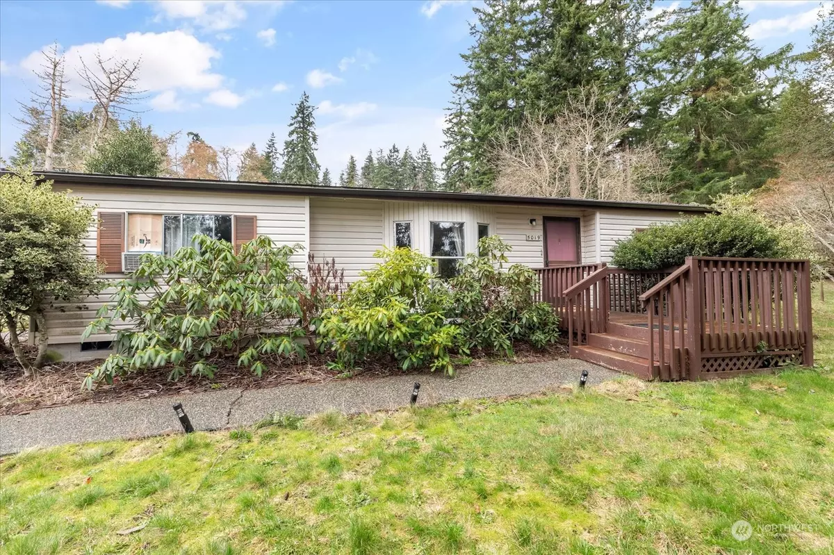 Oak Harbor, WA 98277,5019 Cascade PL