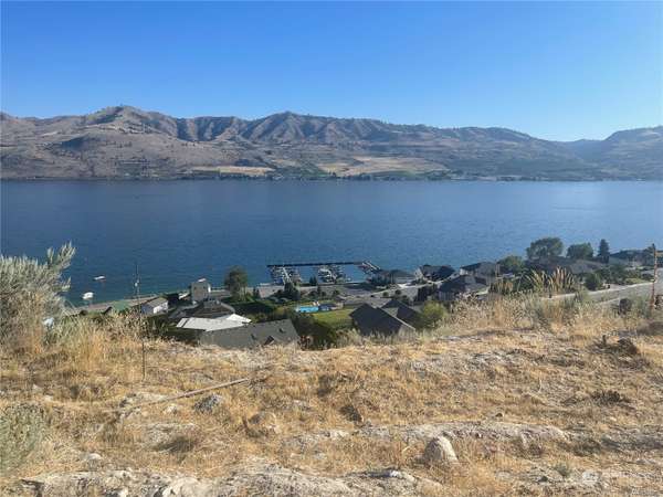 119 Crystal Crest Drive, Chelan, WA 98816