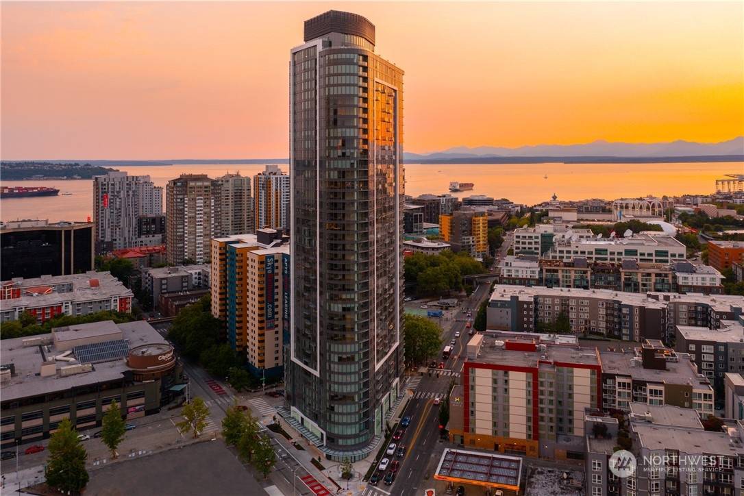 2510 6th AVE #3804, Seattle, WA 98121