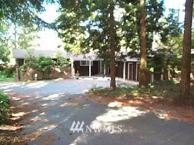 840 NE 195th ST, Shoreline, WA 98155