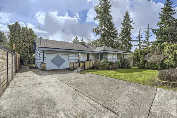 Edmonds, WA 98026,7724 195th ST SW