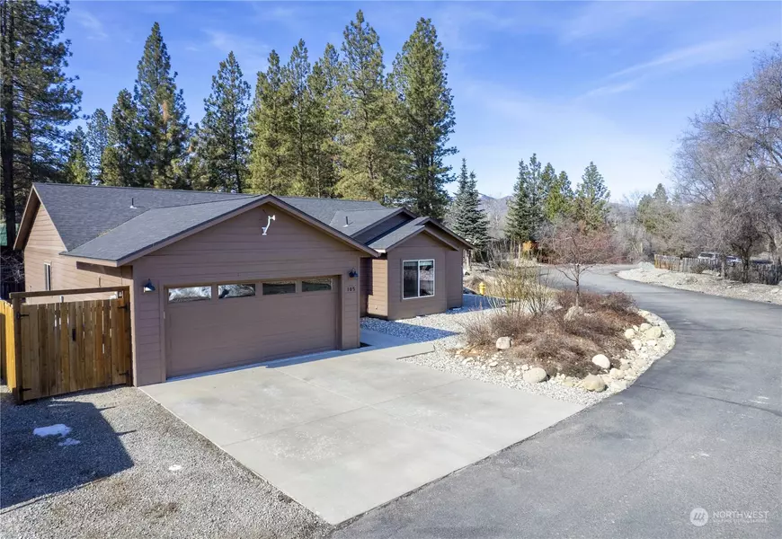 105 Greenwood LOOP, Winthrop, WA 98862