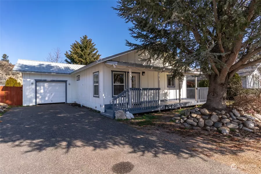 2104 Sage ST, Entiat, WA 98822