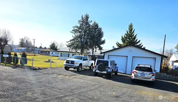 Soap Lake, WA 98851,92 Adrian AVE NW