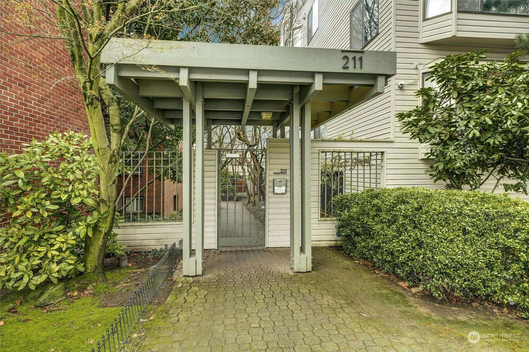 211 Summit AVE E #N302, Seattle, WA 98102