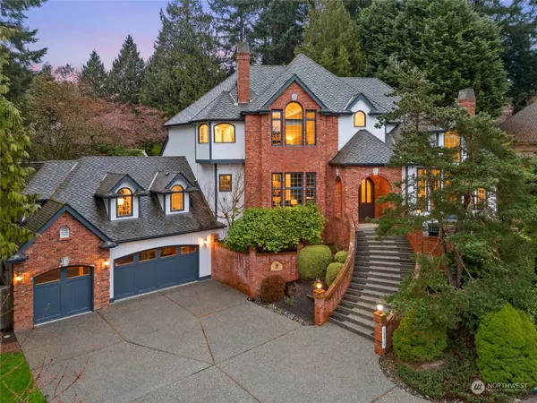 15618 NE 173rd St, Woodinville, WA 98072